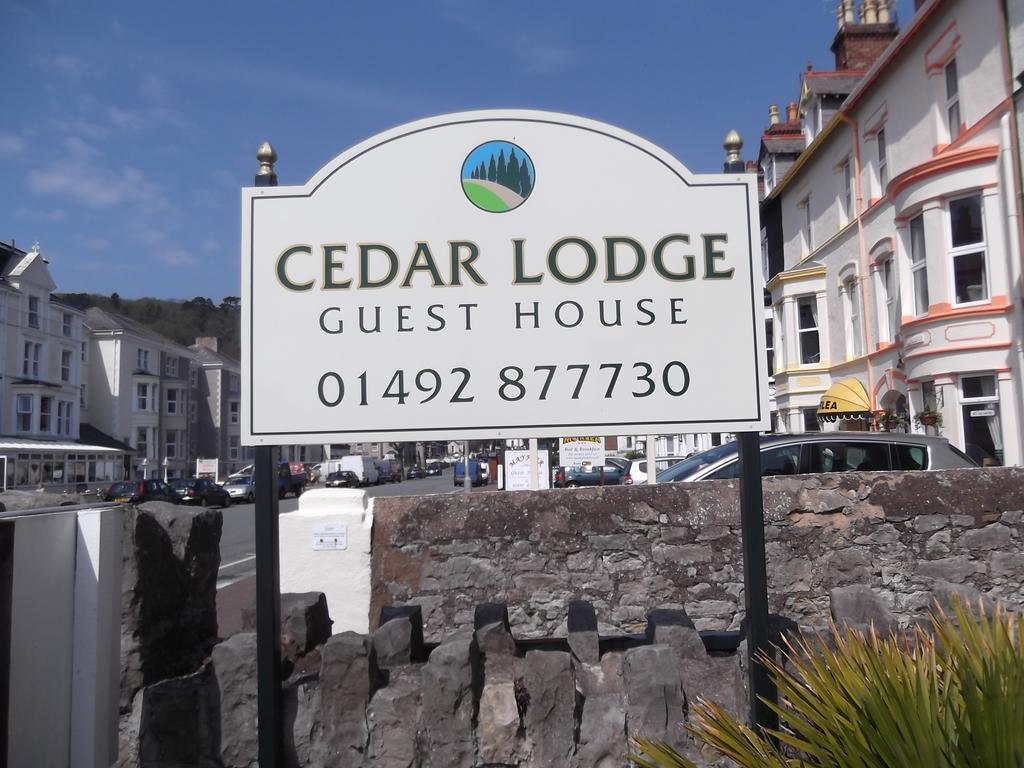 Cedar Lodge Λαντούντνο Εξωτερικό φωτογραφία