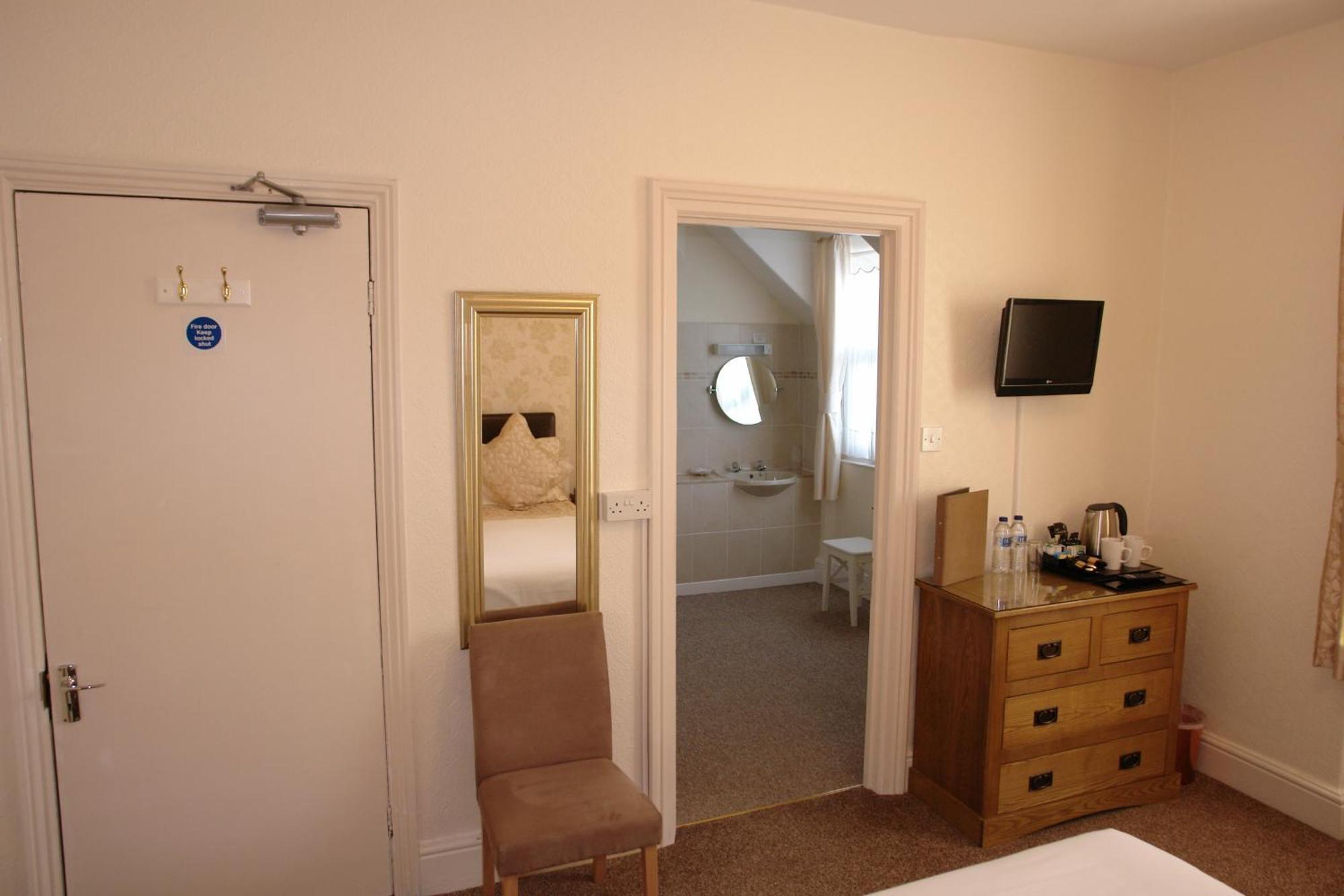 Cedar Lodge Λαντούντνο Δωμάτιο φωτογραφία